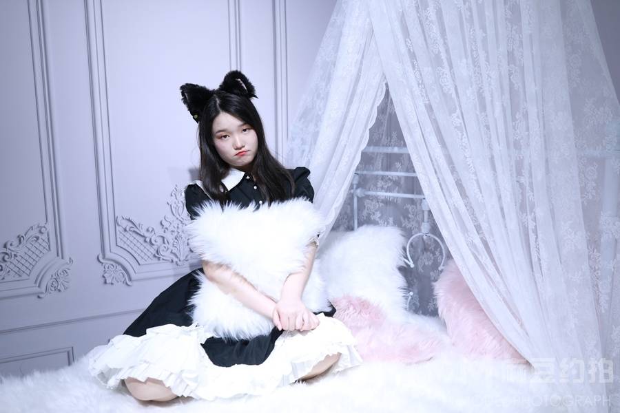 黑白模特