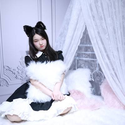 黑白模特