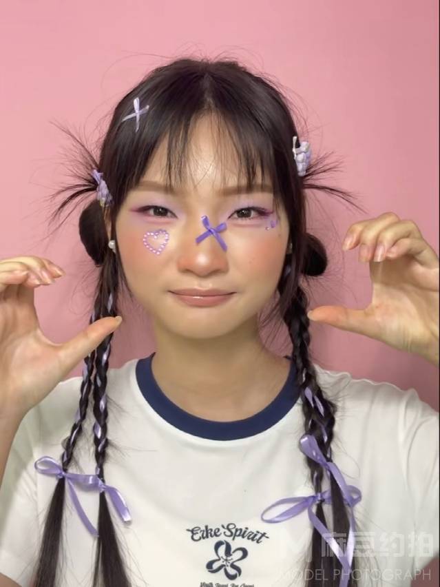 妆容模特