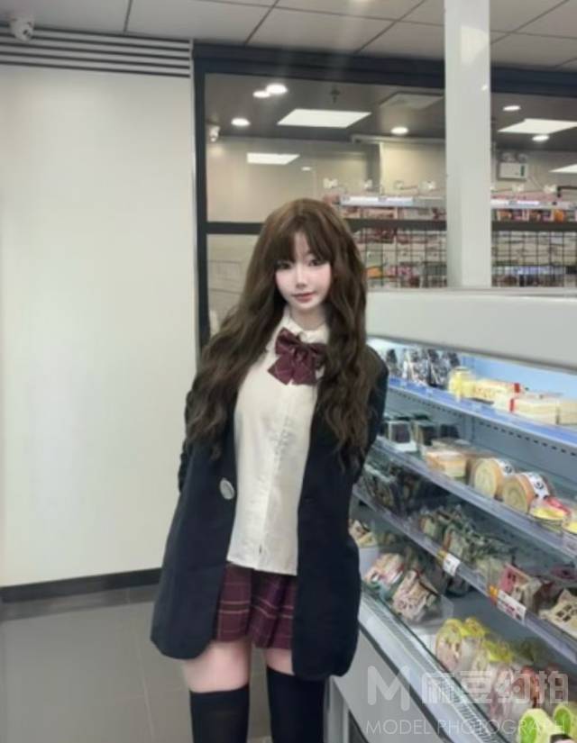 校园模特