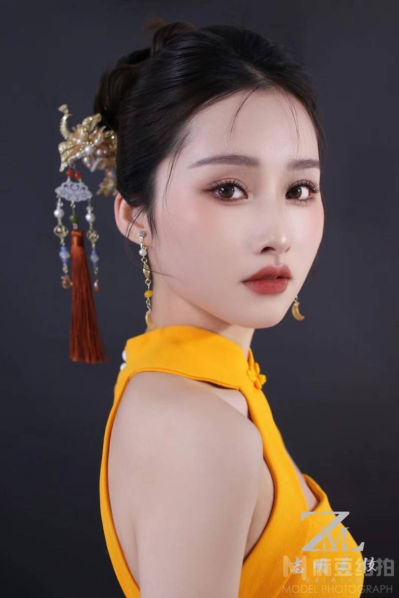 妆容模特