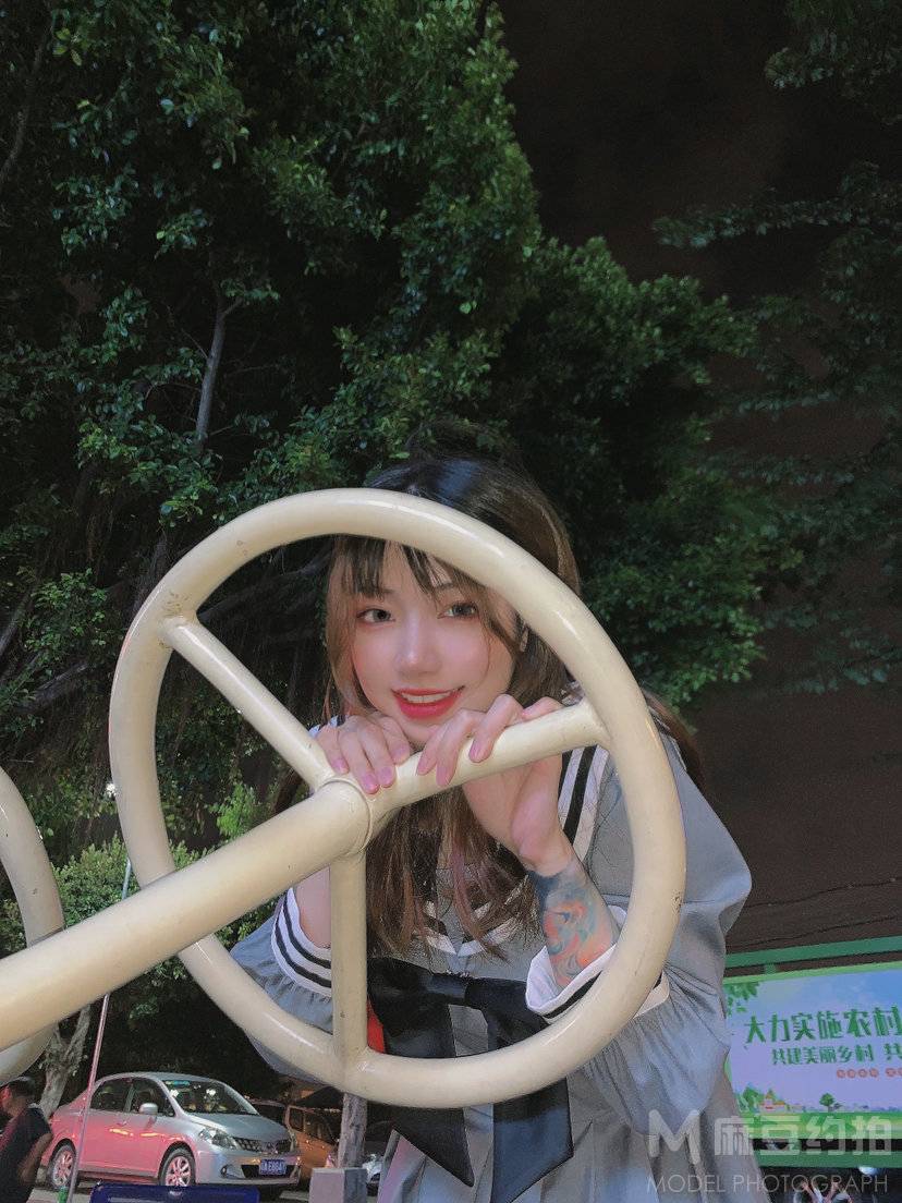 校园模特