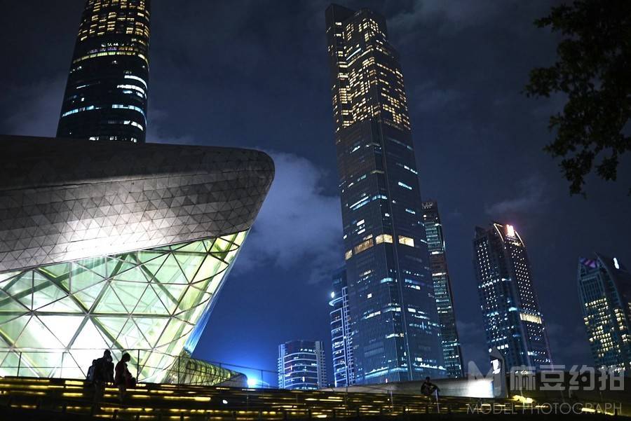 夜景模特