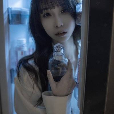 黑白模特