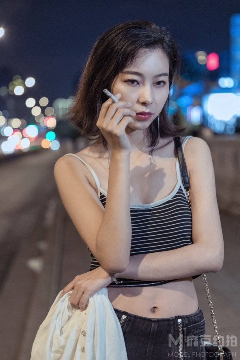 夜景模特