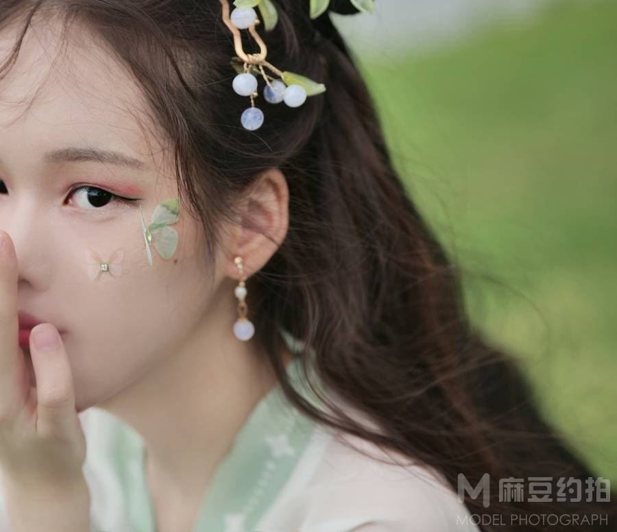 情绪模特