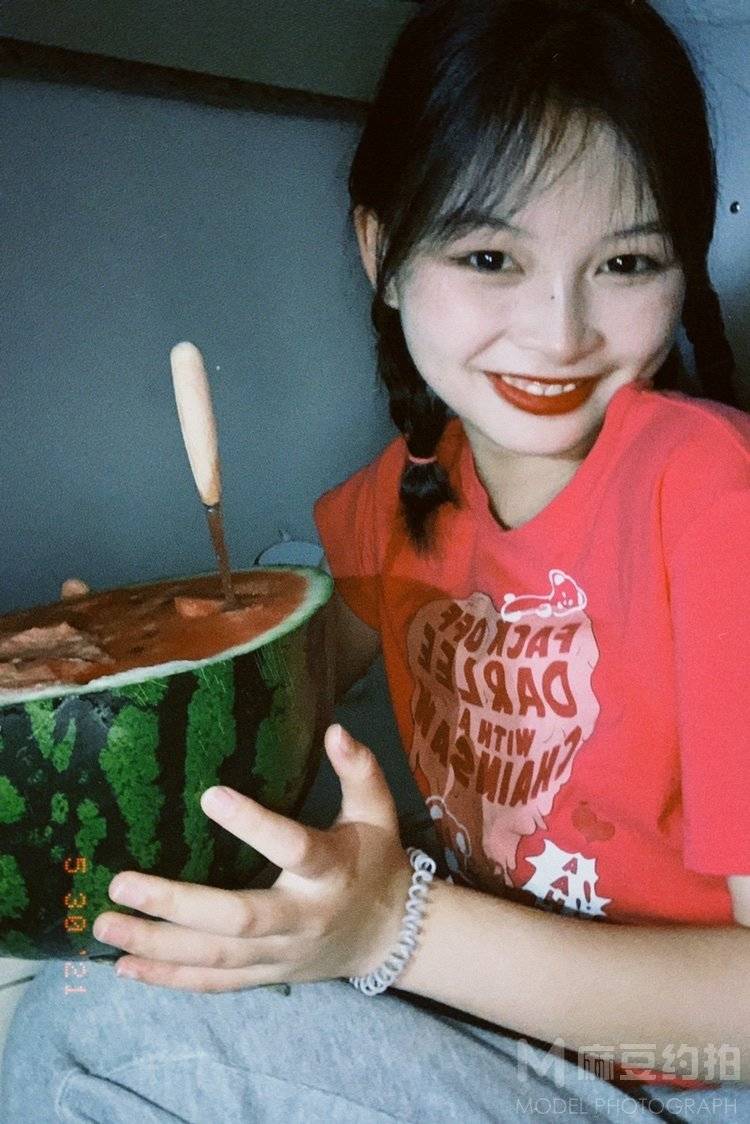 清新模特
