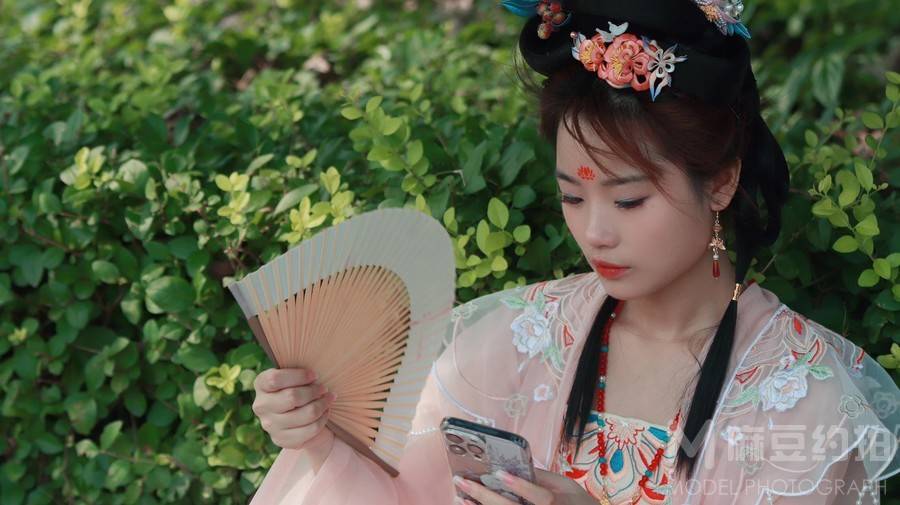 汉服模特