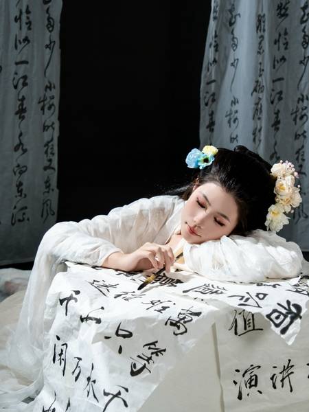 妆容模特