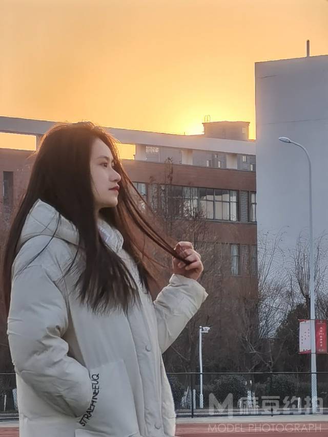校园模特