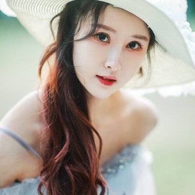 清新模特