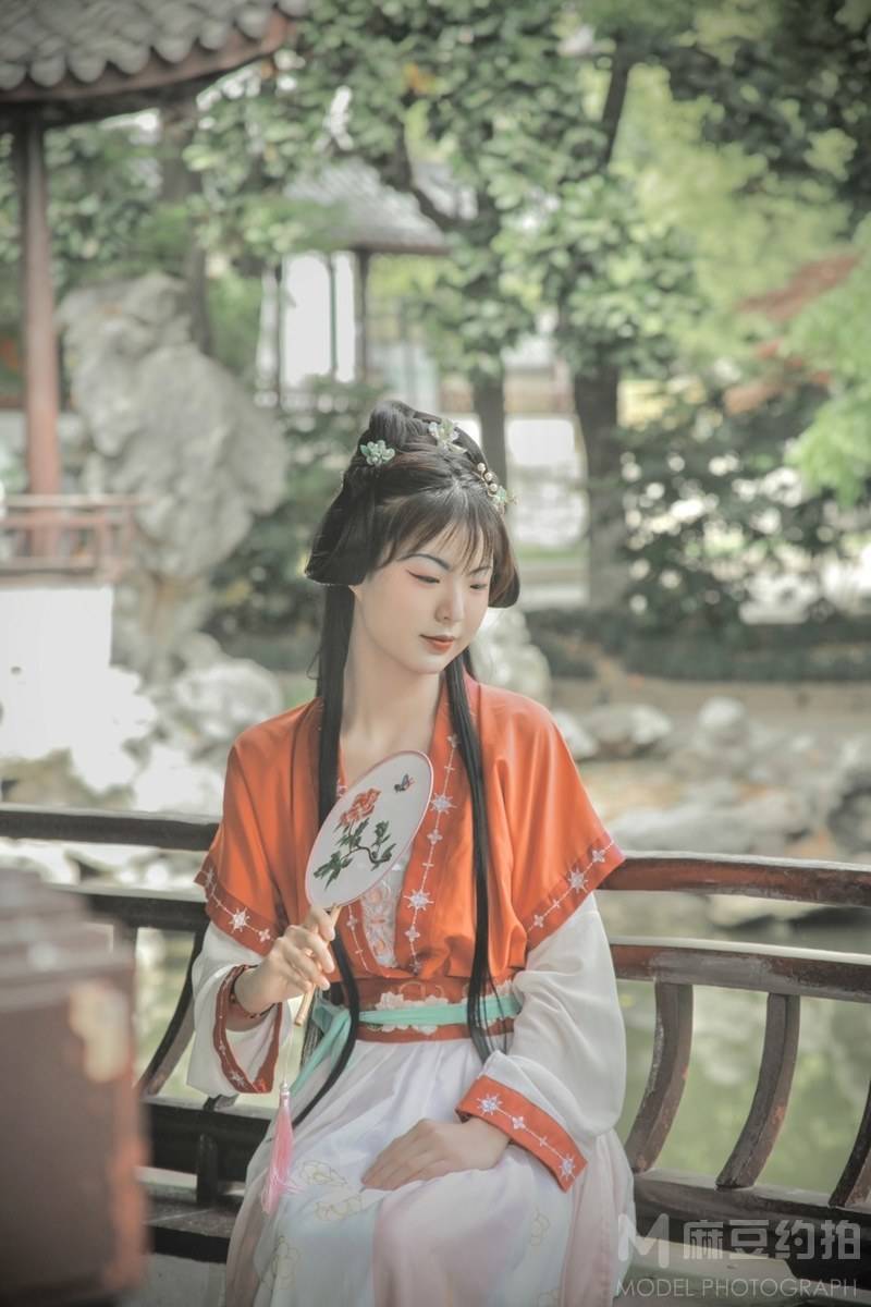 汉服模特