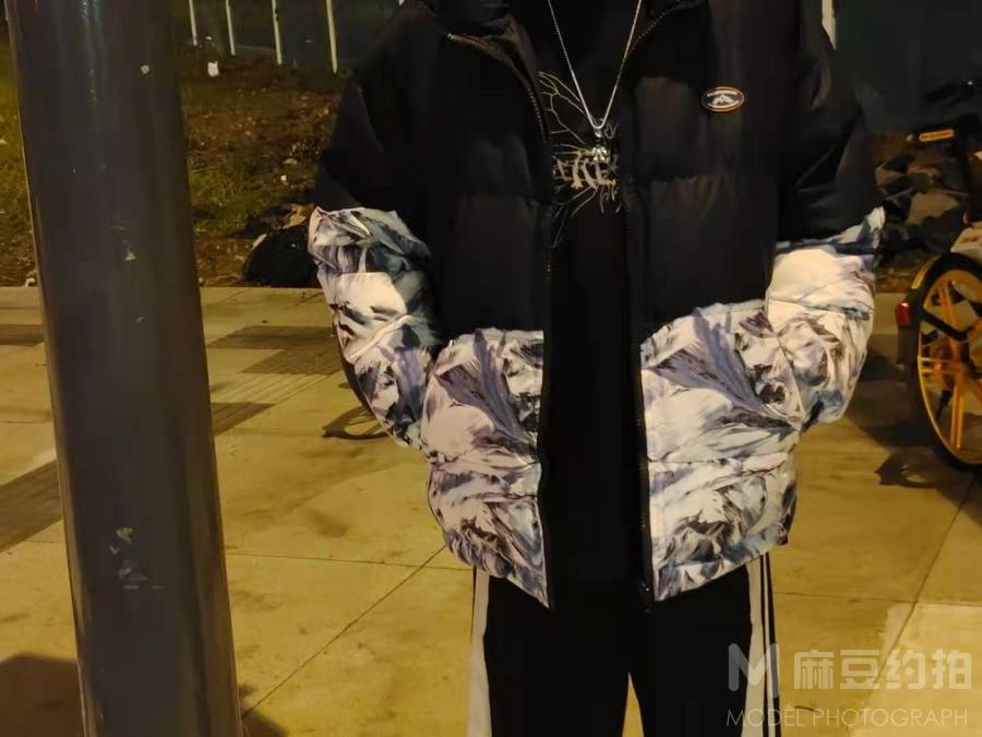 黑白模特