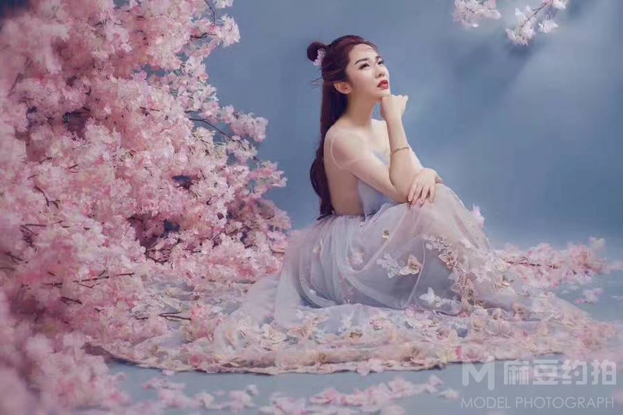 清新模特