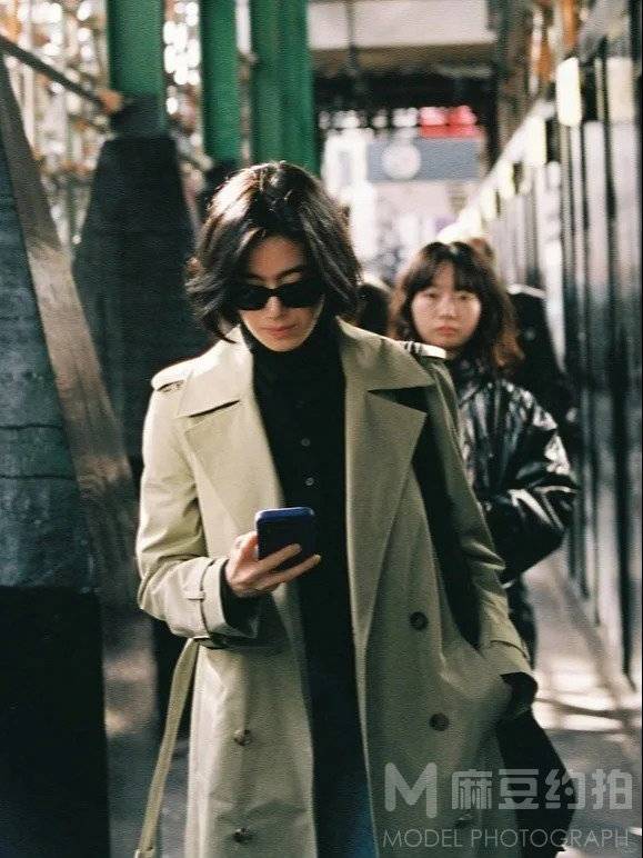 情绪模特