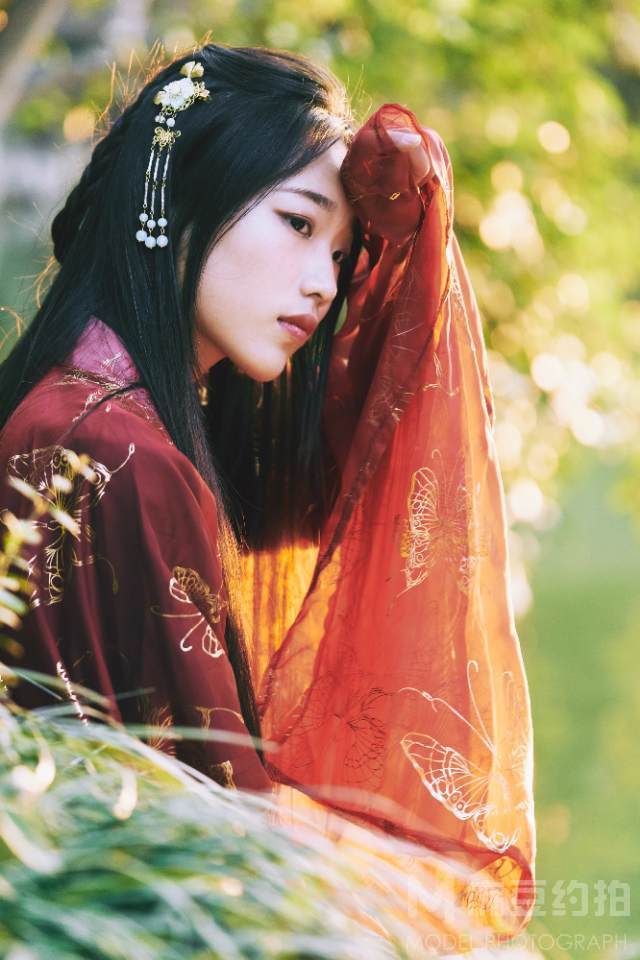 汉服模特