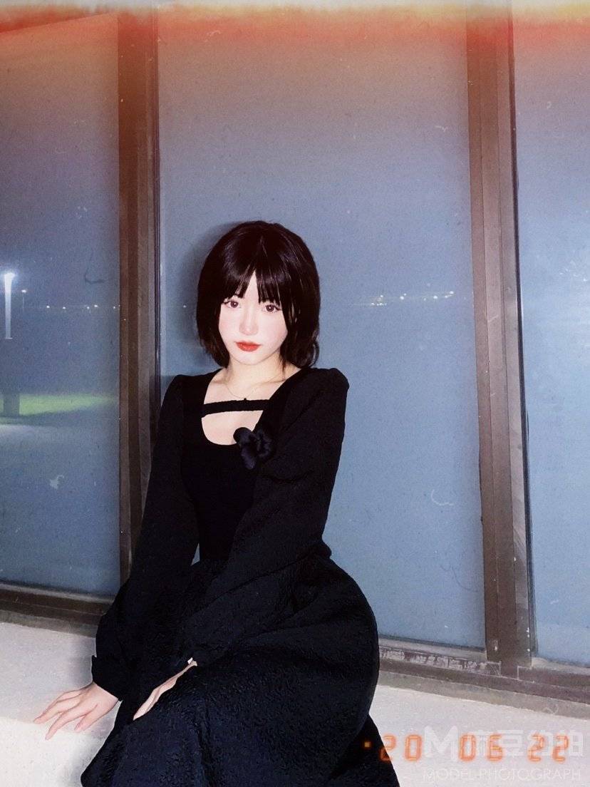 胶片模特
