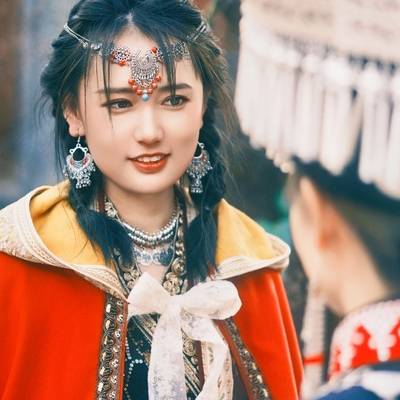 汉服模特
