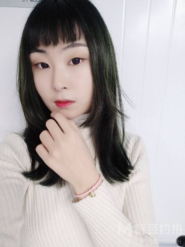 商务模特