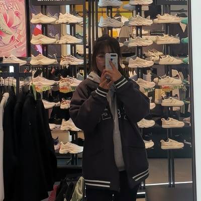 黑白模特