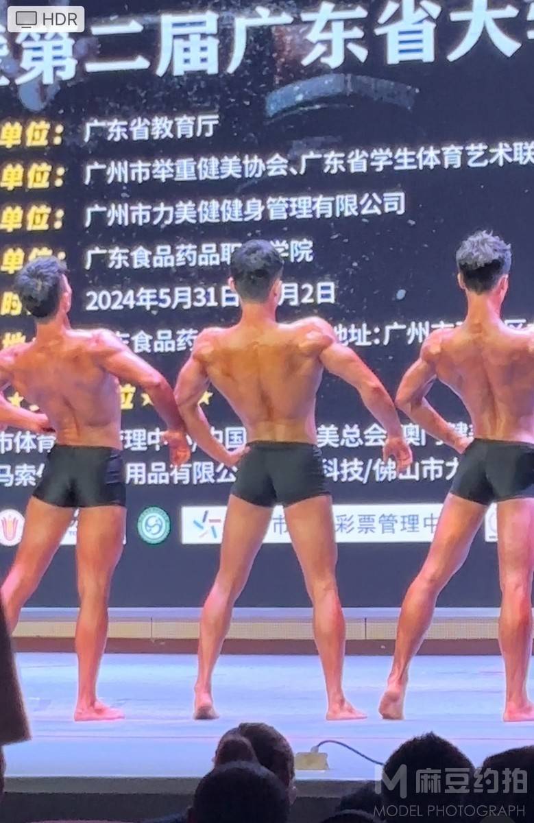 纪实模特