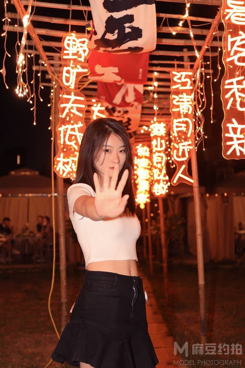 夜景模特