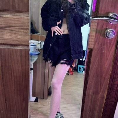黑白模特