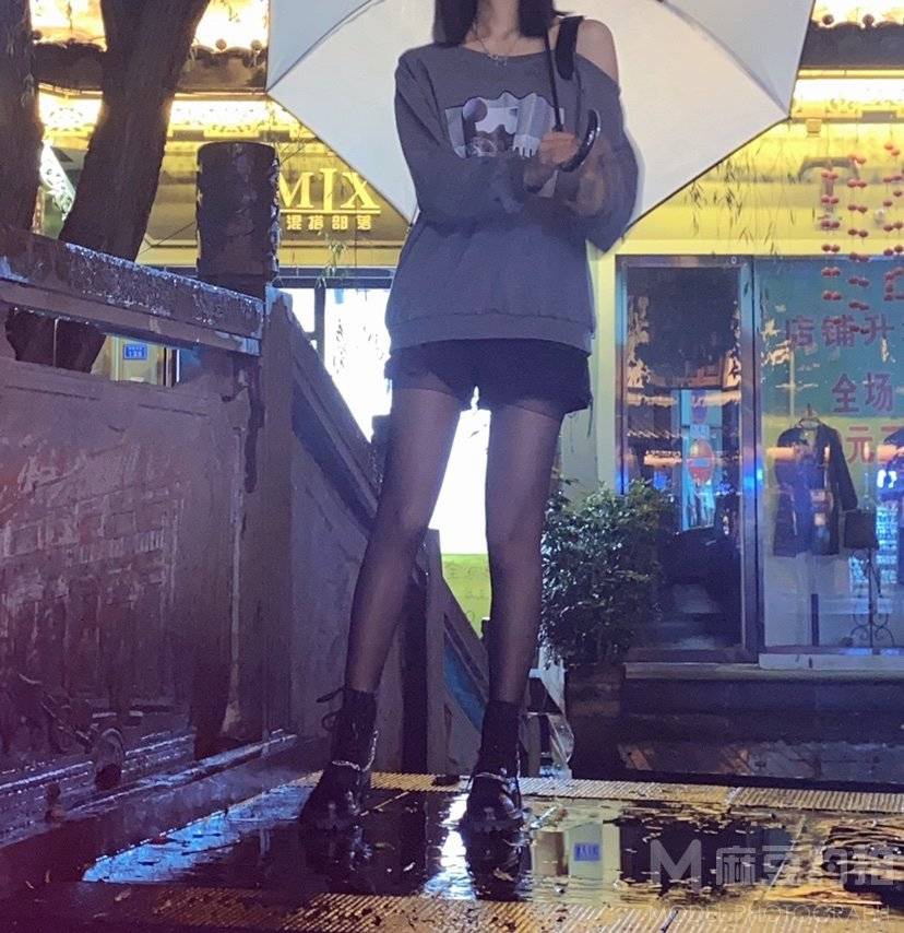 夜景模特