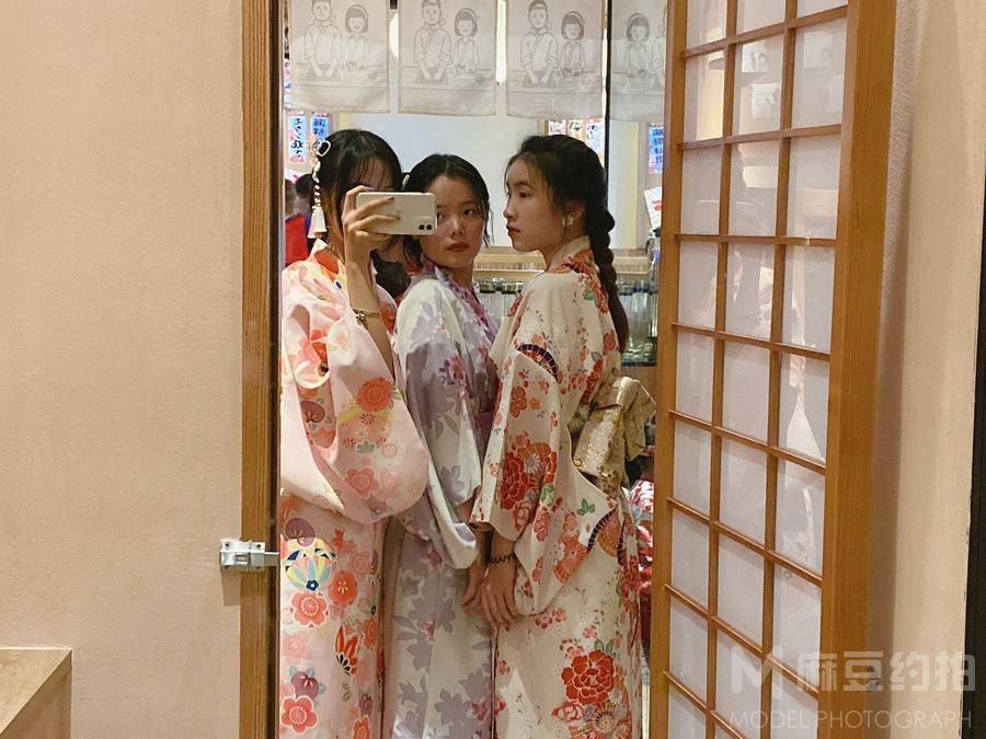 和服模特