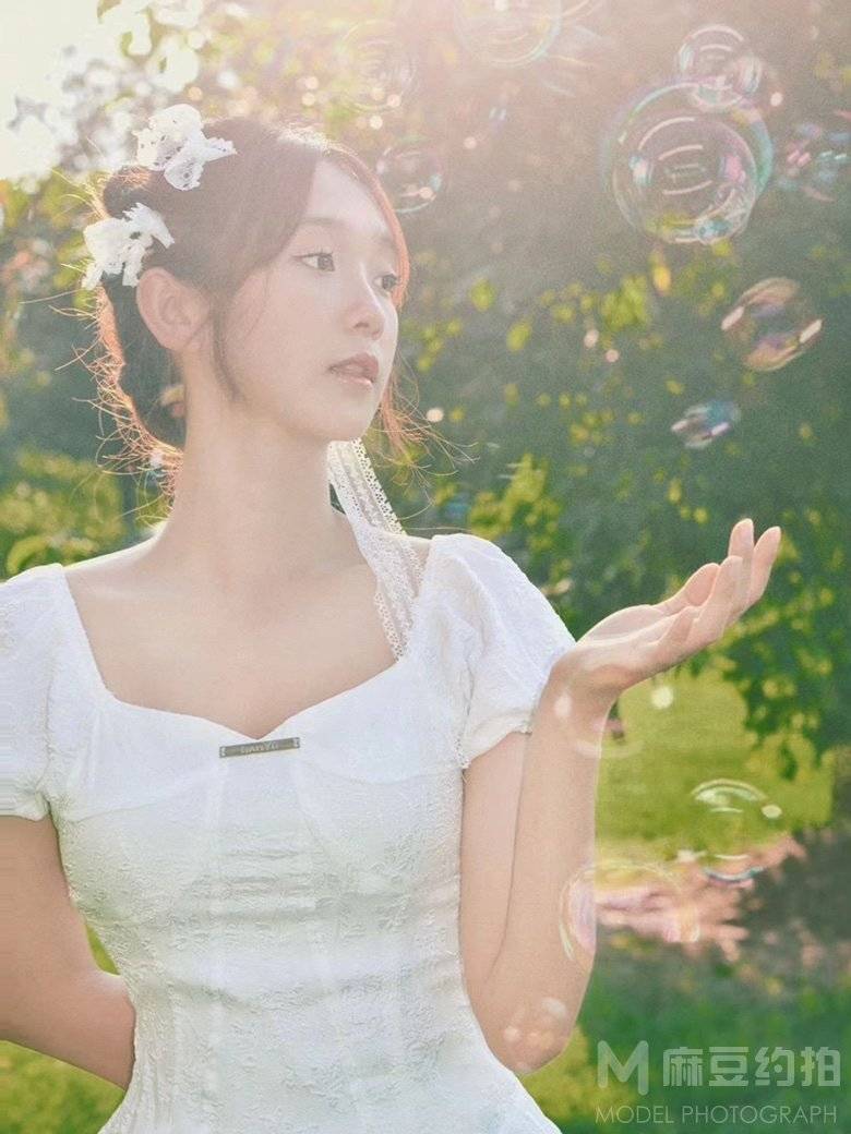 清新模特