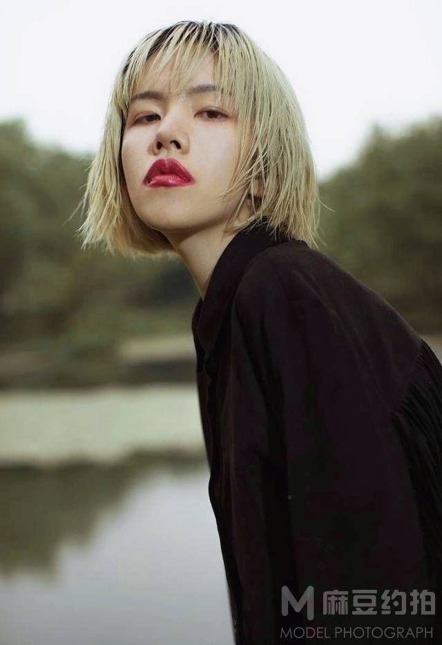 暗黑模特