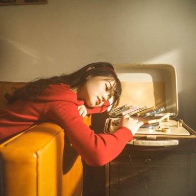 情绪模特