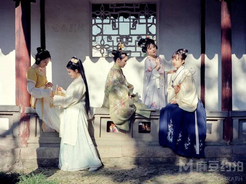 汉服模特