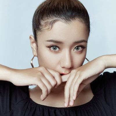黑白模特