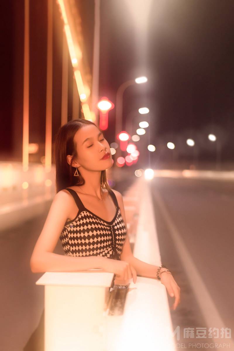 夜景模特