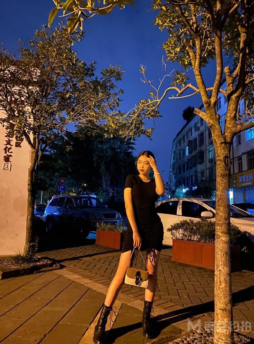 暗黑模特