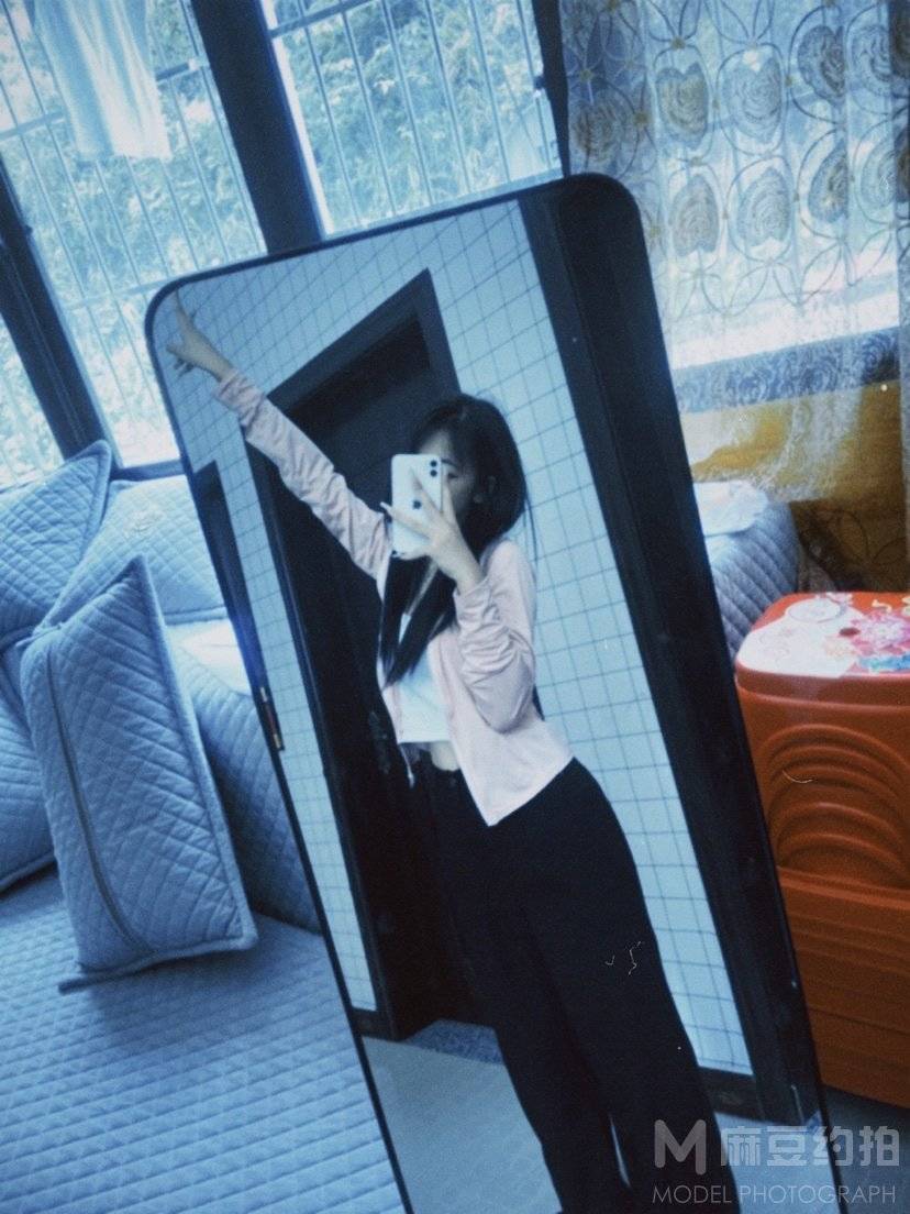 胶片模特