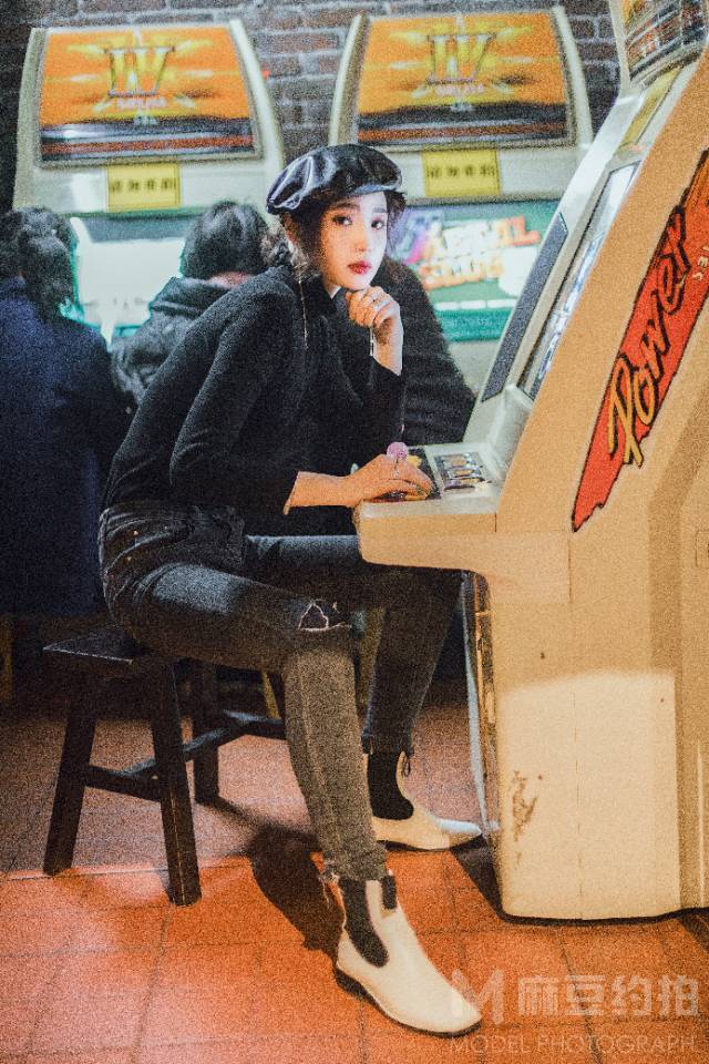 情绪模特