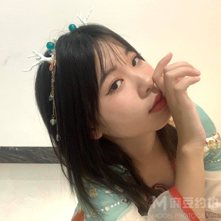 清新模特