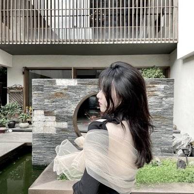 黑白模特