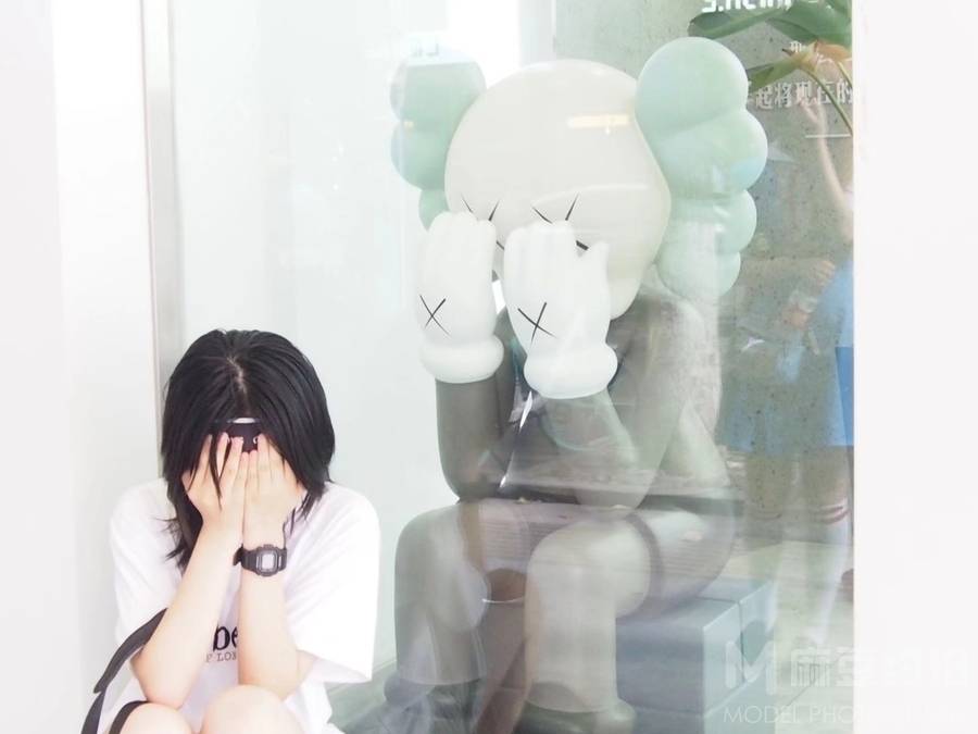 情绪模特