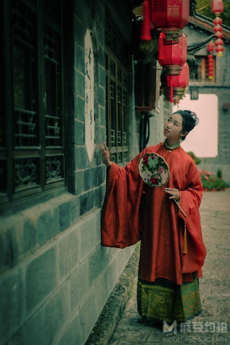 汉服模特