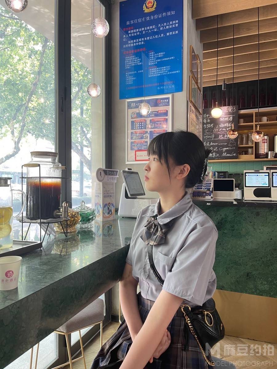 校园模特