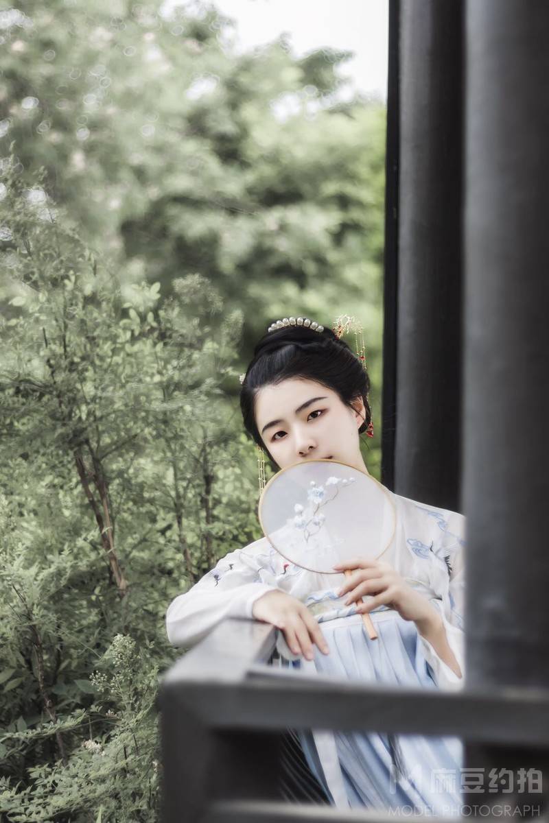 汉服模特