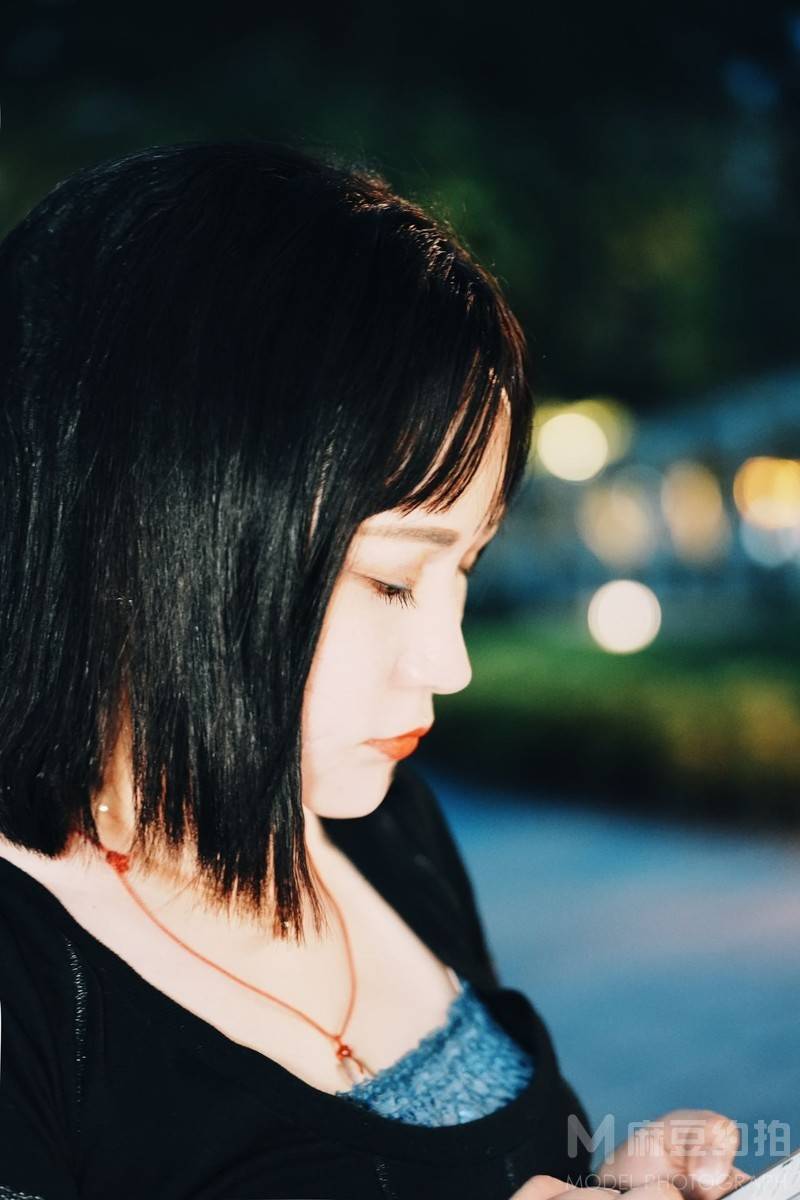 夜景模特