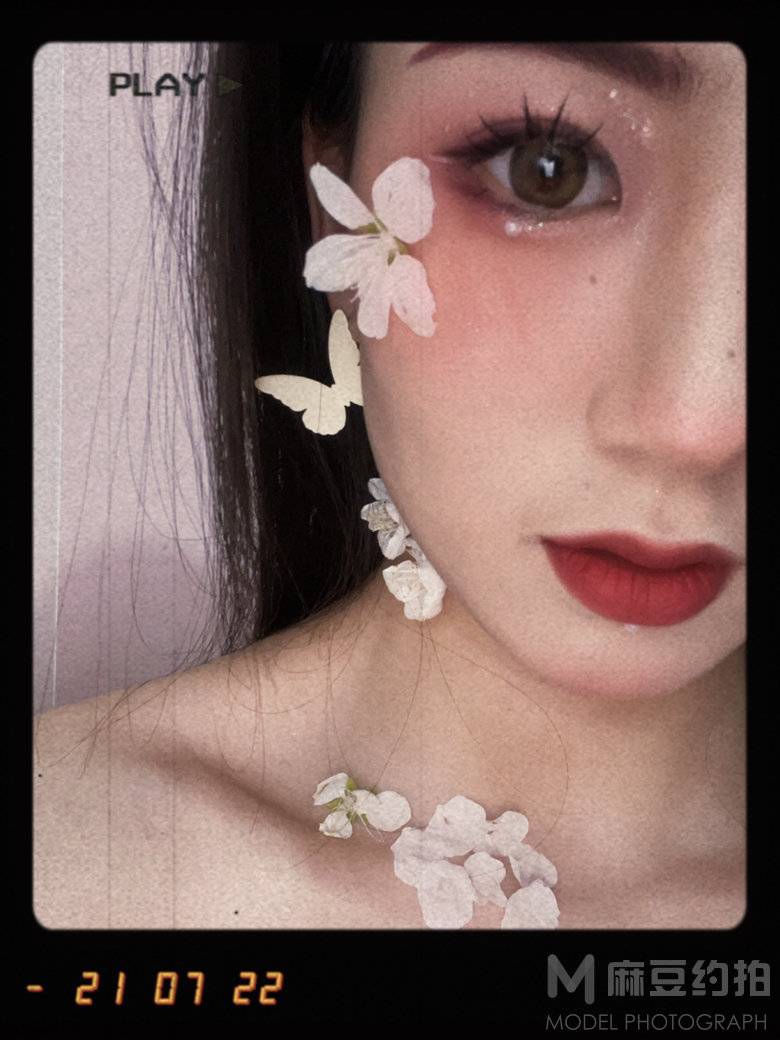 妆容模特