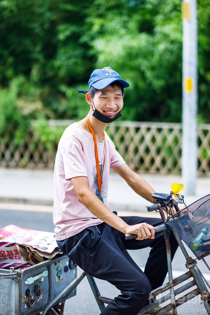 纪实模特
