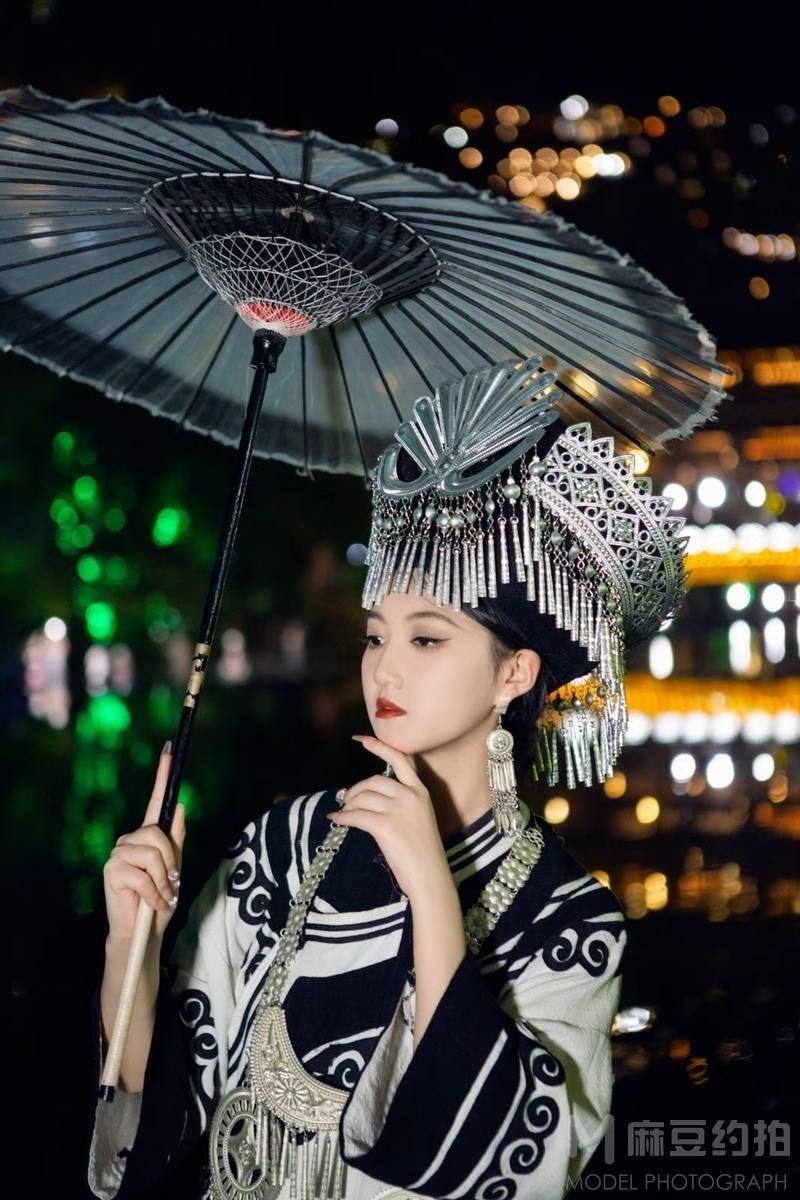 夜景模特