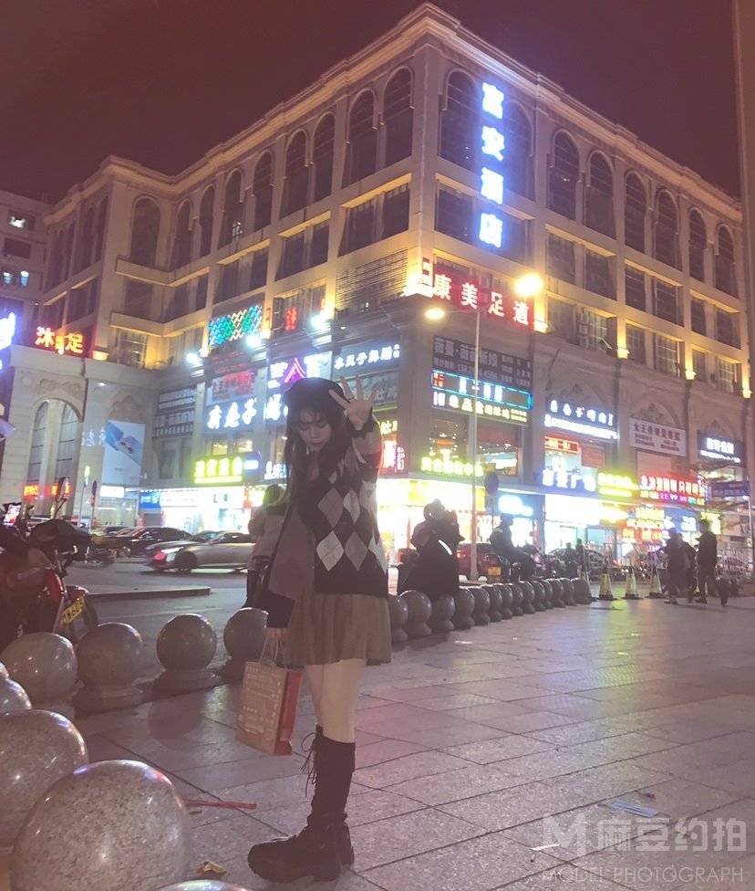清新模特