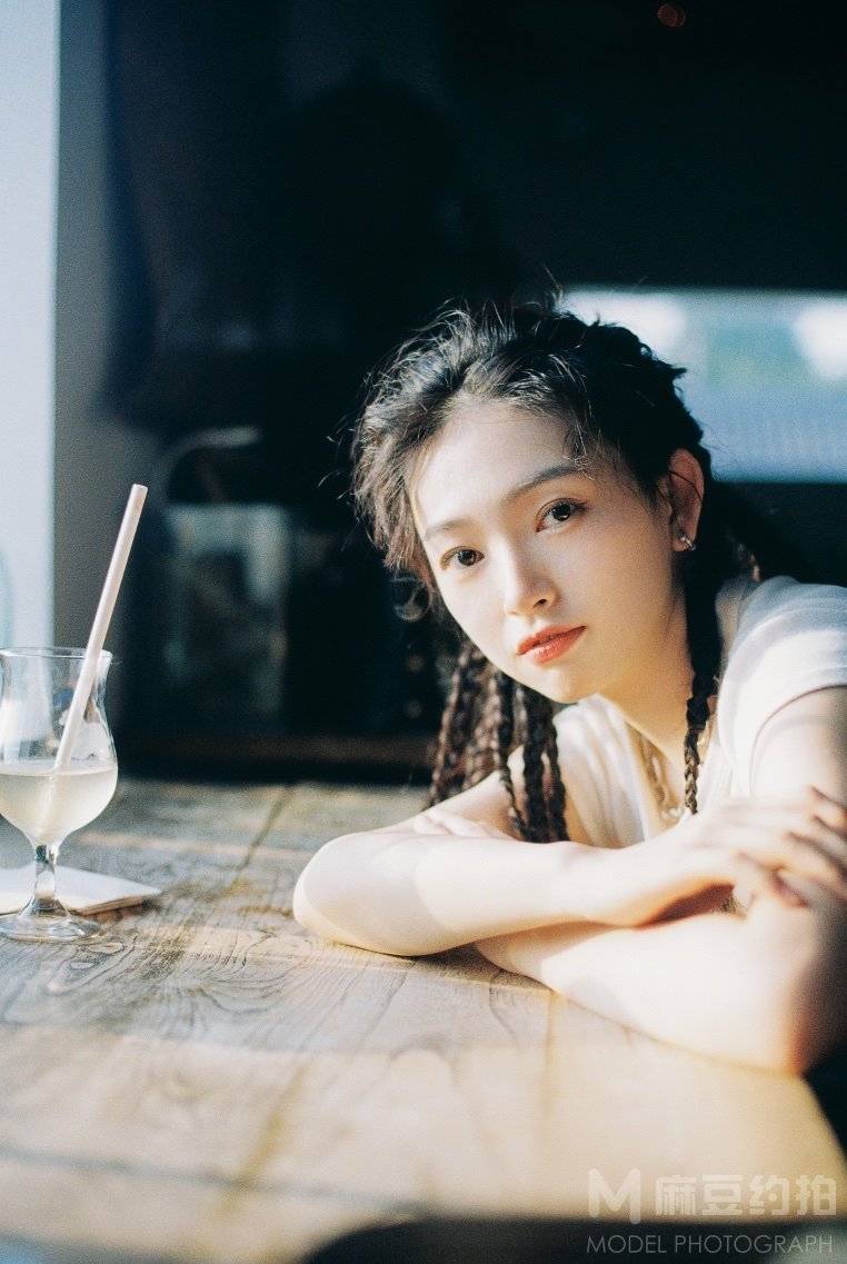 胶片模特